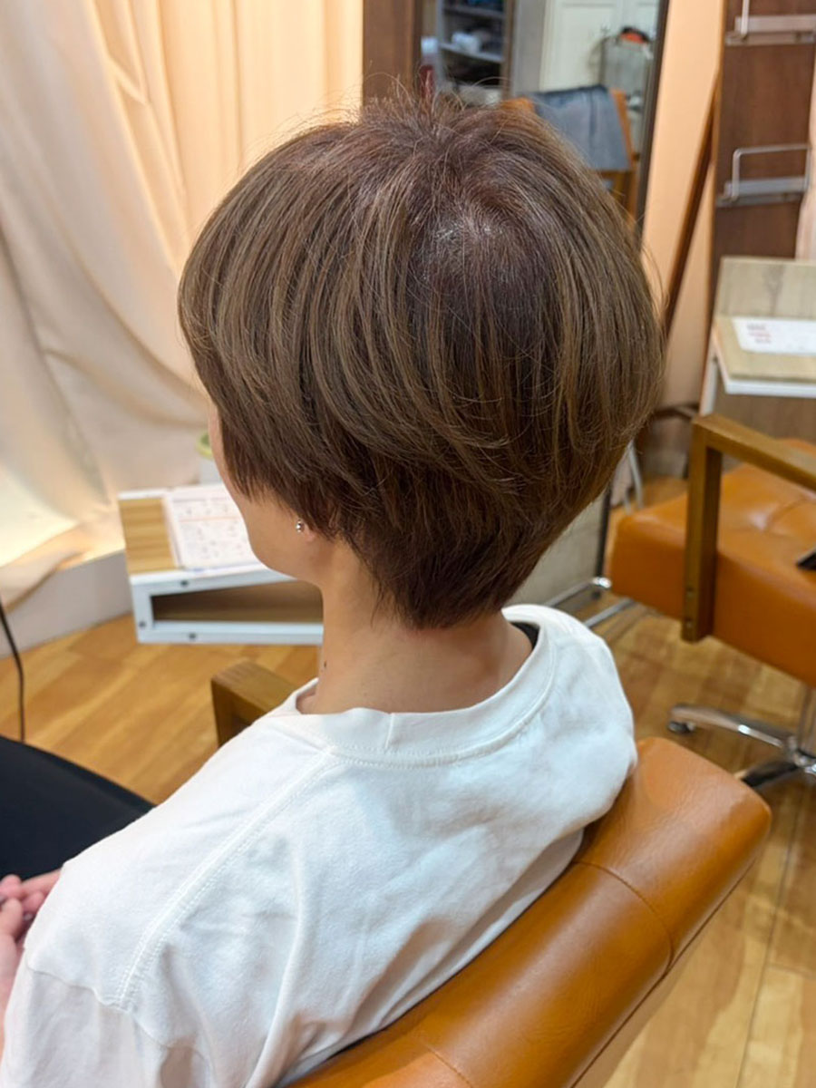 大人ショート×アッシュベージュ【河内花園駅】